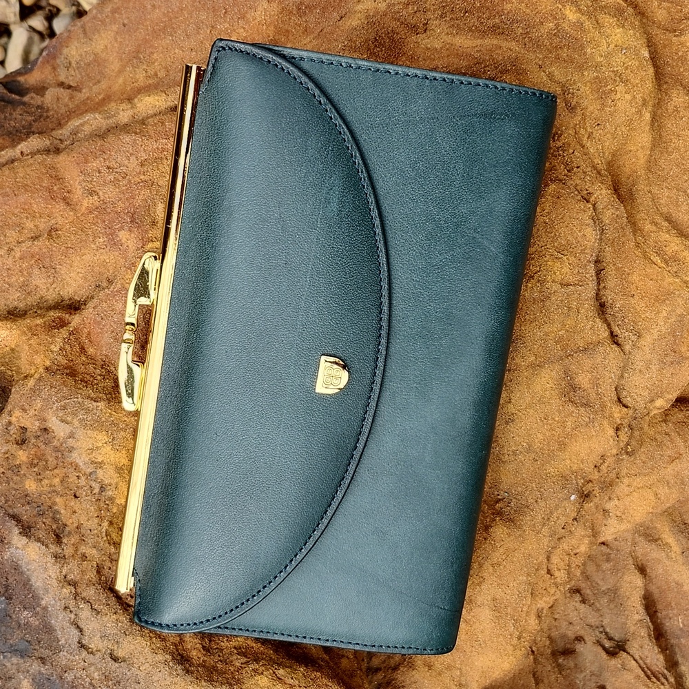 VTG NWOT MEZZA LUNA BY BOSCA LEATHER CLUTCH WALLET